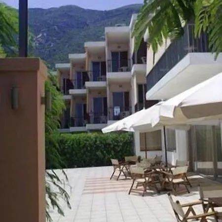 Ξενοδοχείο Violetta Καμένα Βούρλα