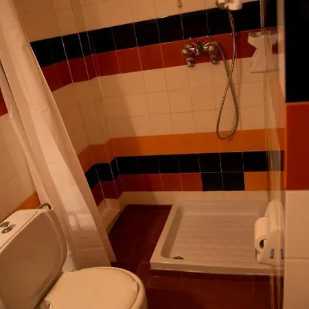 Ξενοδοχείο Violetta Καμένα Βούρλα