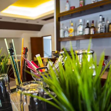 Violetta Hotel Kamena Wurla
