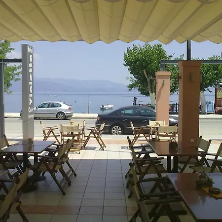 Violetta Szálloda Kaména Vúrla